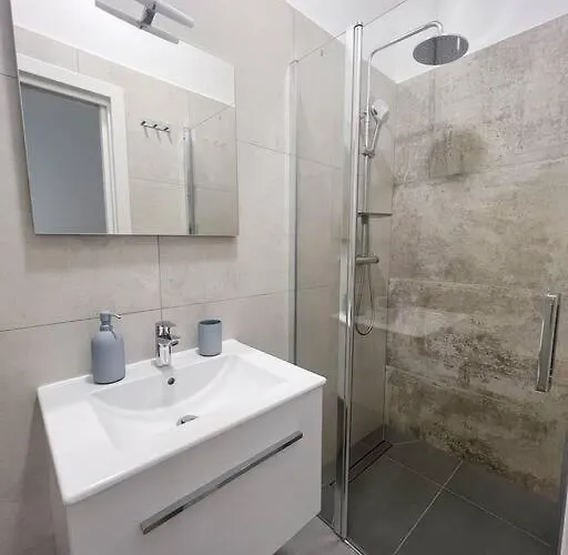 Chariming And Comfy Studio דירה *